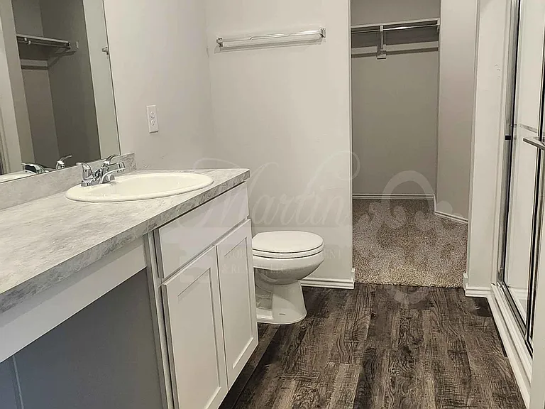 1407 Ellie Ct — Photo 7