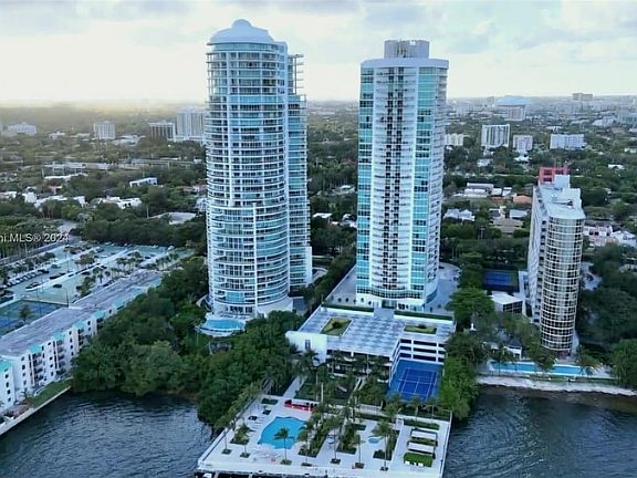 3rd image of 2101 Brickell Ave APT 2511