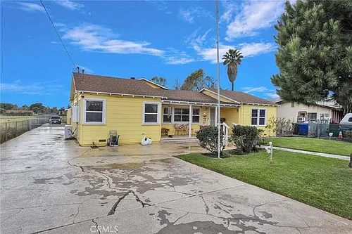 4487 Tyrolite St Photo 1