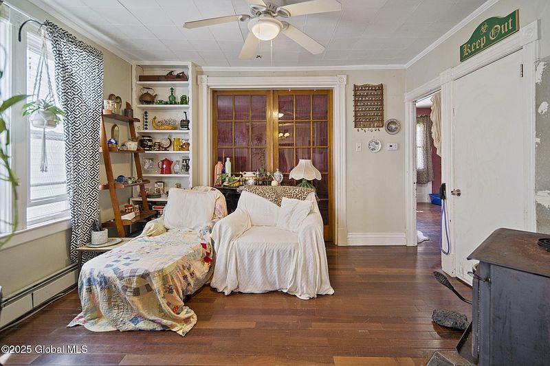 3rd image of 1506 5TH Avenue