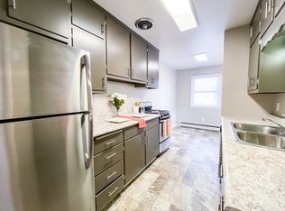 1006 W Badger Rd APT 2, Madison, WI 53713
