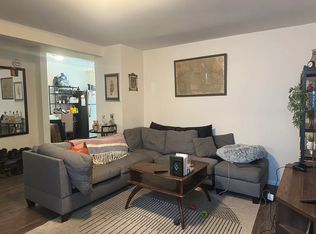 2420 29th St APT 2, Astoria, NY 11102