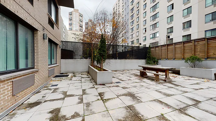 Rented by Keller Williams NYC | media 40