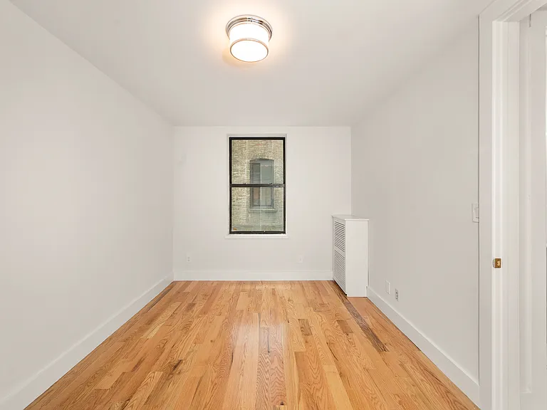 3265 Bainbridge Ave #B12 — Photo 6