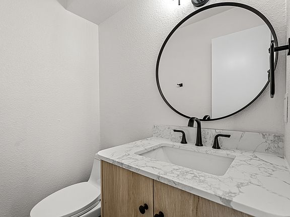 4th image of 102 Caraway Dr