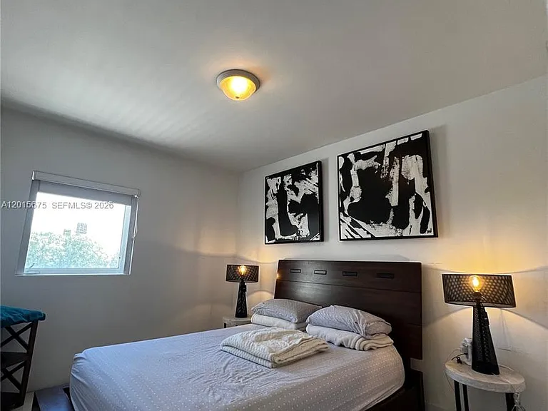 2300 NW 7th St #304 — Photo 14