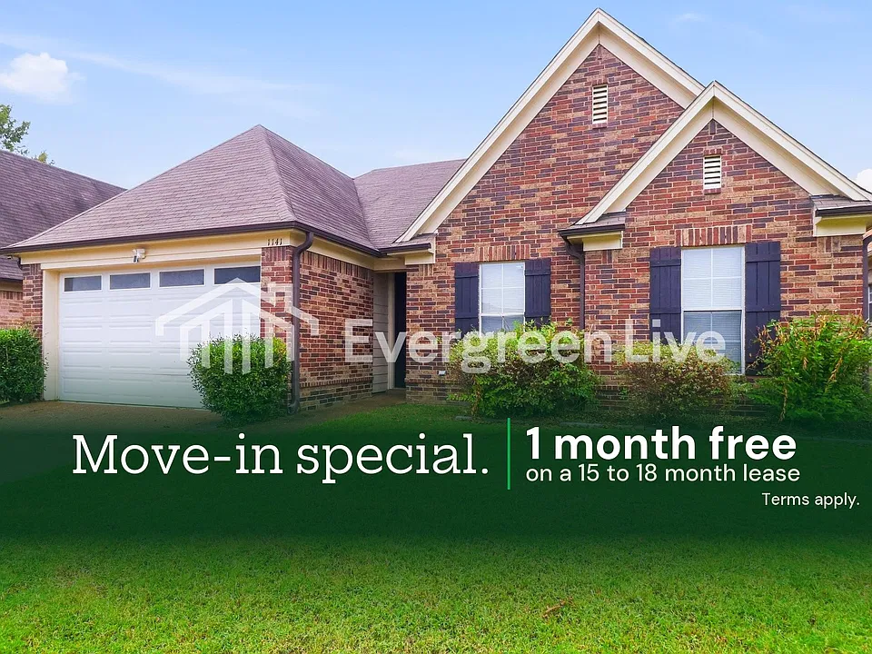 1141 N Cortona Cir