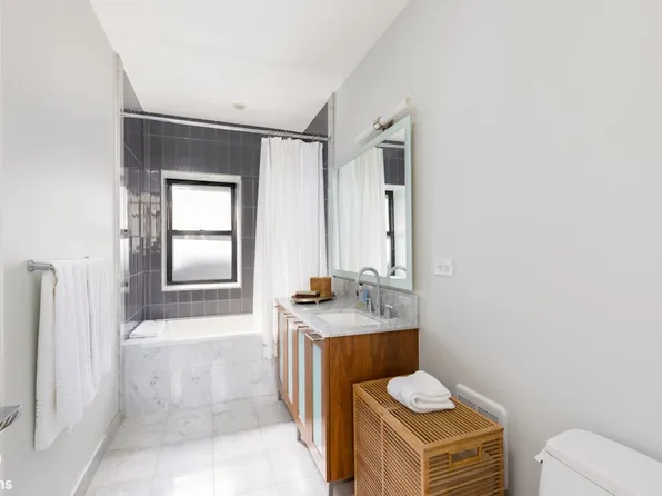 24 East 21st Street image 16 of 21