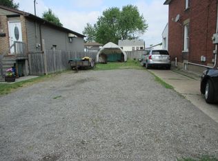 15 Bayfield Ave, Hamilton, ON L8H3M5