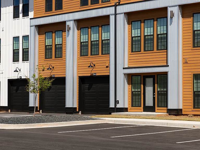 Station 75 Apartments at McDonough — Photo 44