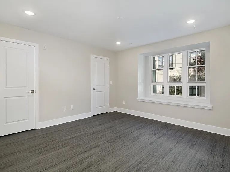636 Christian St #B — Photo 3