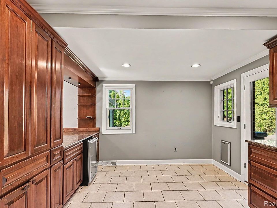 136 S Wilson Blvd, photo 12