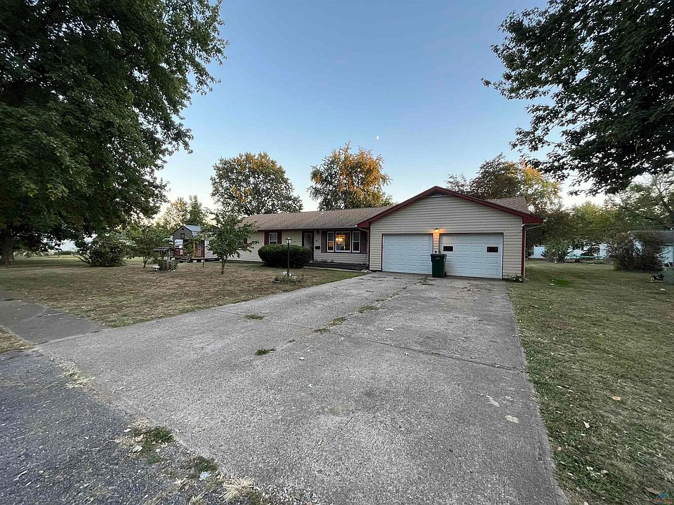 106 E 2nd St, Appleton City, MO 64724 MLS 93600 Zillow