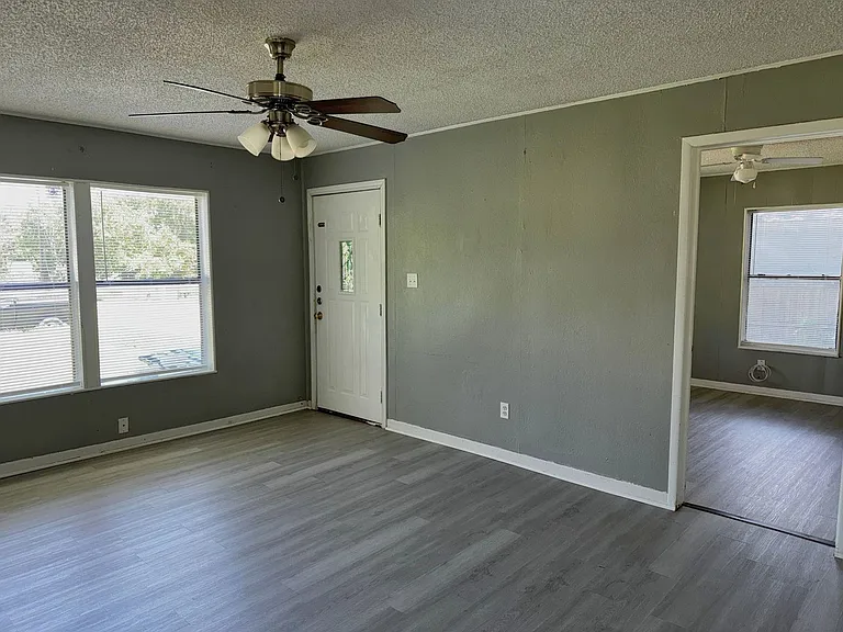 2604 Wenonah Ave — Photo 7