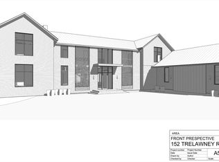 152 Trelawney Rd, Bridgehampton, NY 11932