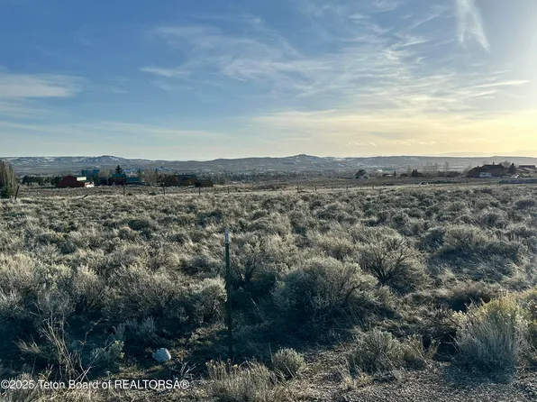 Glacier Hls, Pinedale, WY 82941