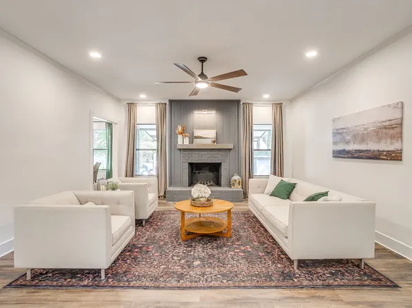 6824 Ridgewood Dr, North Richland Hills, TX 76182