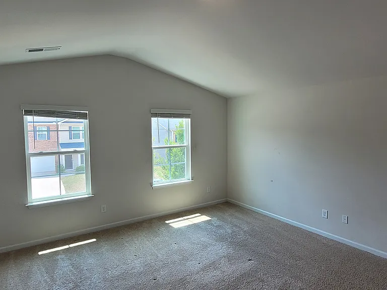 4712 Black Forest Dr — Photo 7