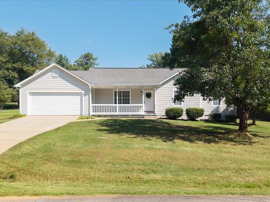 405 Highland Dr, McDonough, GA 30253