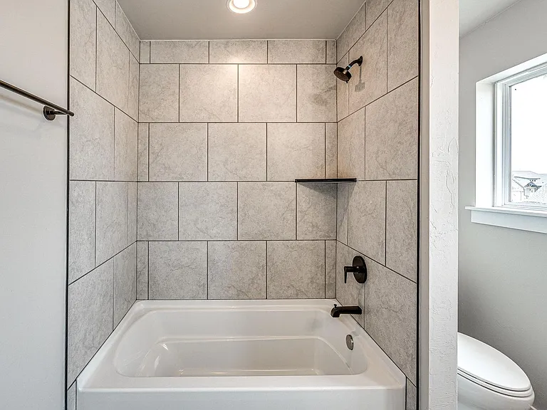 109 Carlow Way — Photo 52
