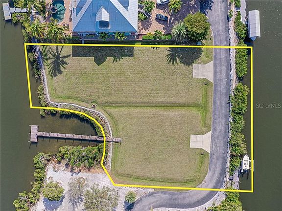 2nd image of 5527 Sea Edge Dr