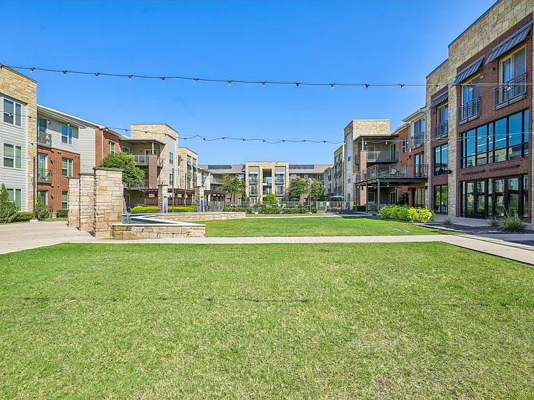 Gateway Pines — Photo 37