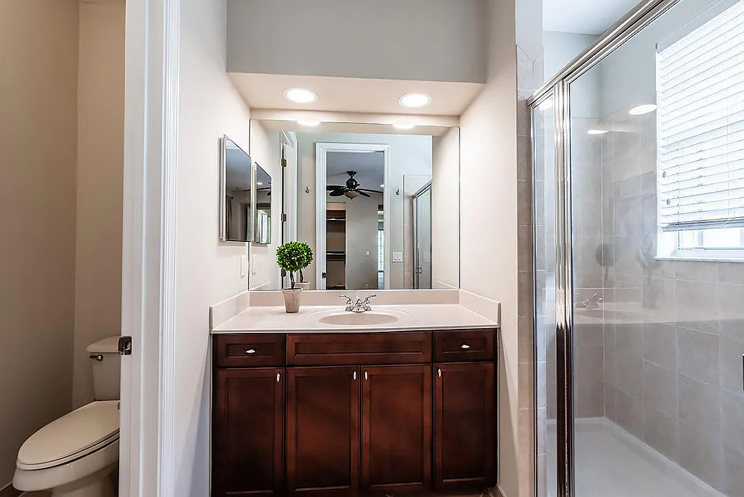 3 bed, 2.5 bath, 1867 sqft, $3,199 — Photo 3