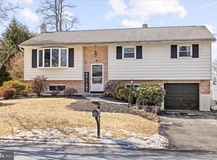 3308 Bridlepath Rd, Easton, PA 18045