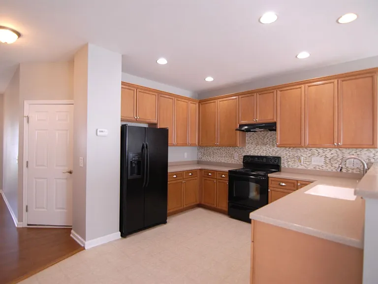 4036 Comrie Ln — Photo 6