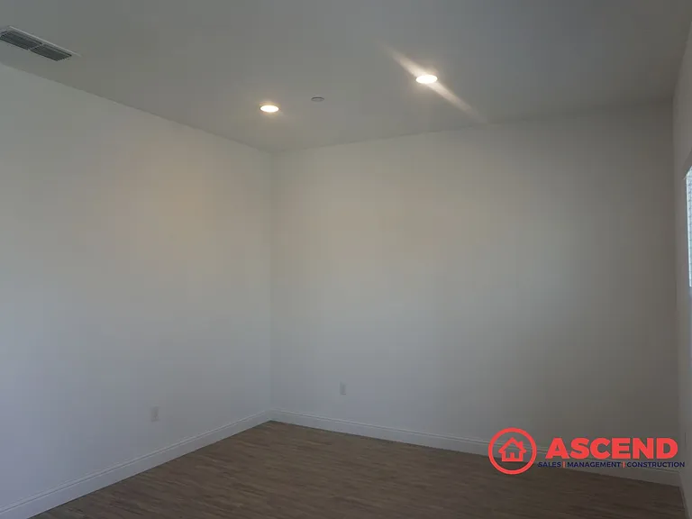 3301 Twin Knolls Ln — Photo 15