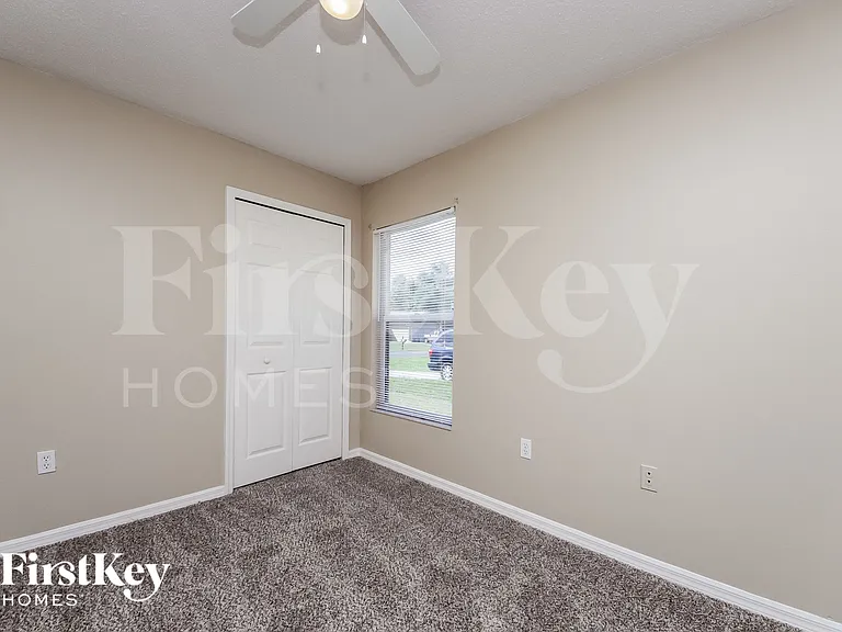 917 Delano Ct — Photo 12