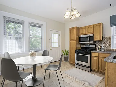 The Regis At 87 Pine: Apt #3