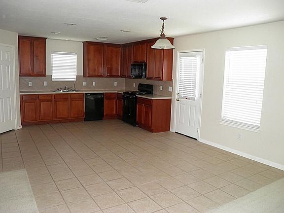 5th image of 9011 N Ferndale Place Dr