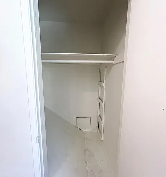 1146 N Formosa Ave #8 — Photo 10