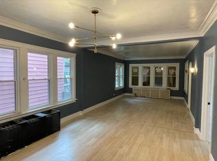 9229 S Harper Ave, Chicago, IL 60619