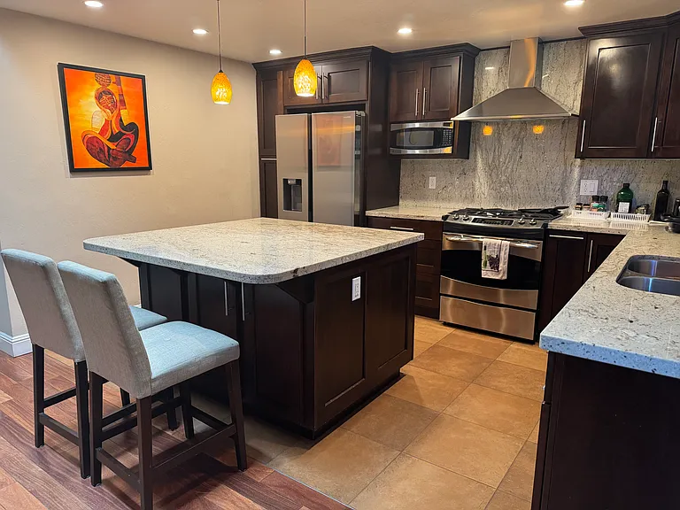 751 Verdi Dr — Photo 8