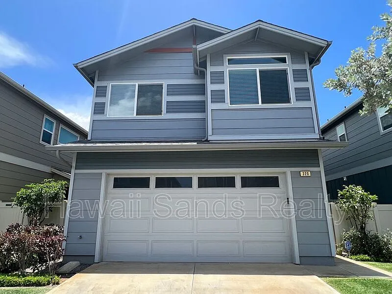 4 bed, 2.5 bath, 1302 sqft, $4,550 — Photo 1