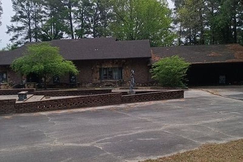 1st image of 138 Murray Manor Ln