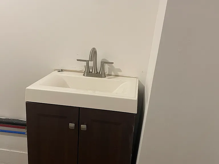 114 N Whitney St #2 — Photo 15