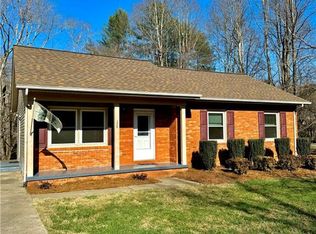 129 Brookside Dr, Millers Creek, NC 28651