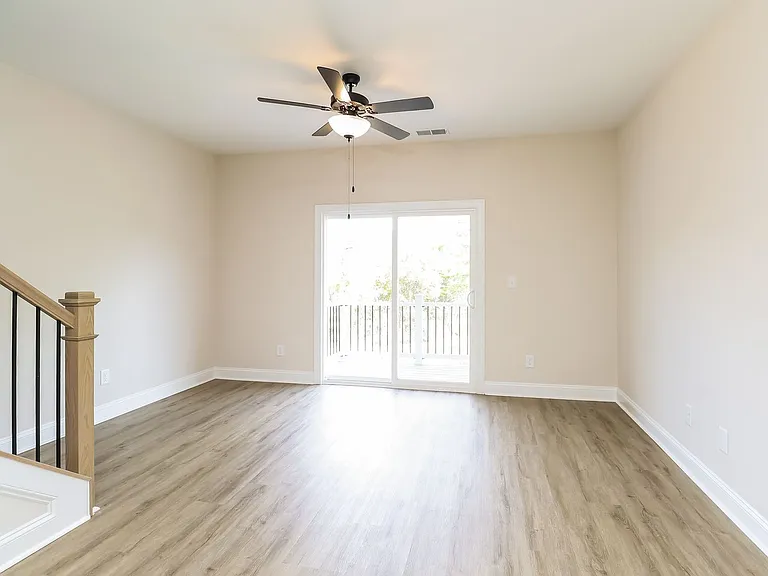 542 Beatties Ford Rd — Photo 11