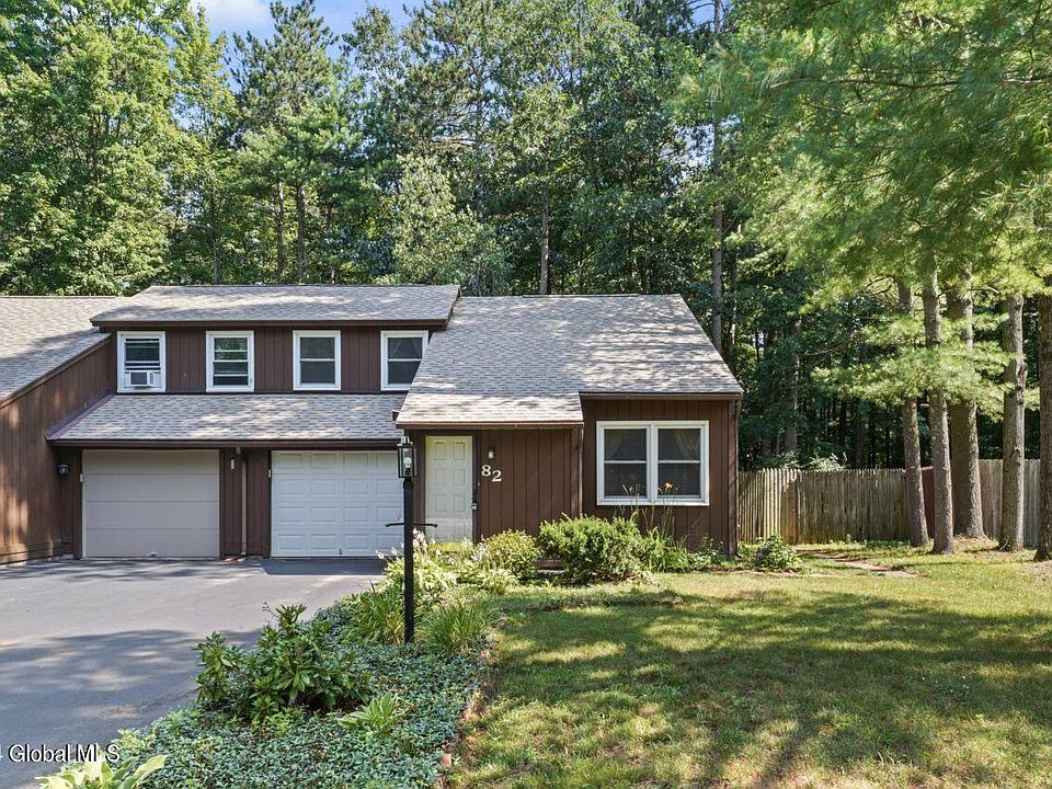 1st image of 82 Pepperbush Place