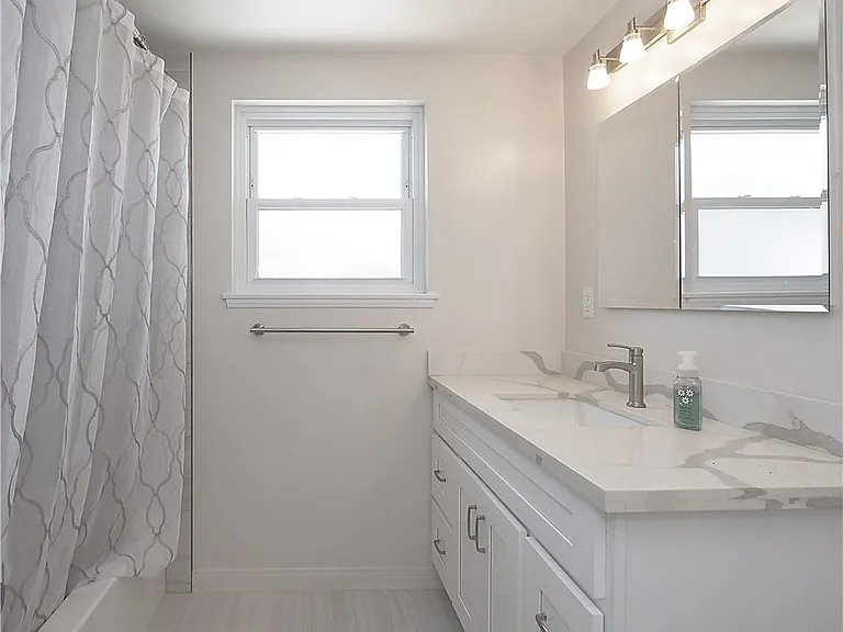 27665 Longhill Dr — Photo 13