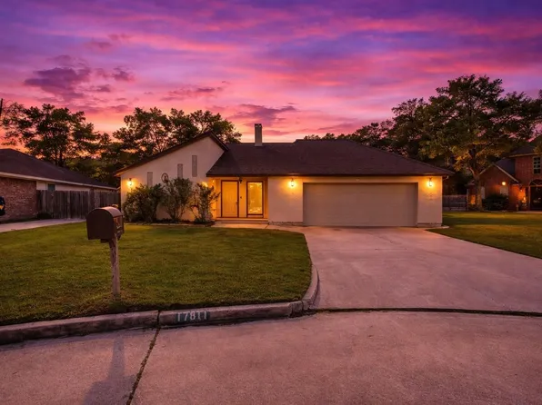 17811 Wake Ct, Crosby, TX 77532