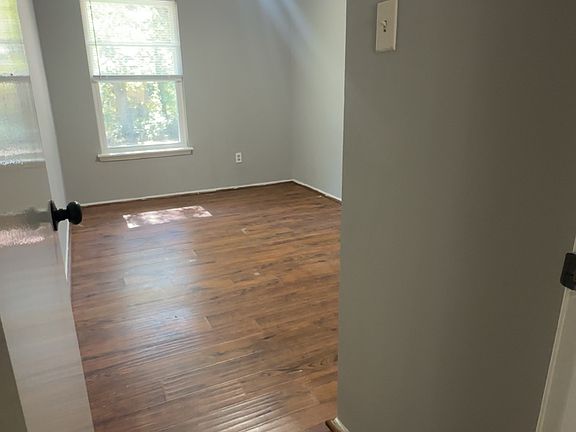 2nd image of 2123 River Village Dr