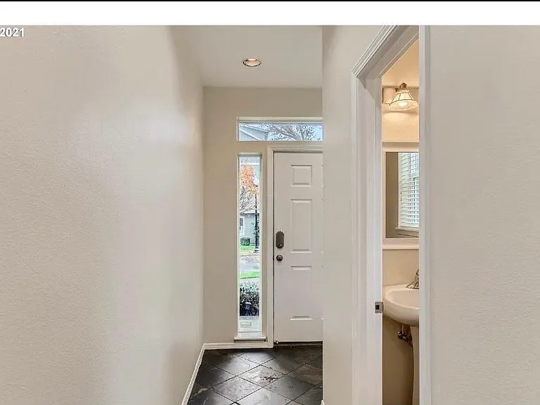 2498 NW 168th Pl — Photo 6