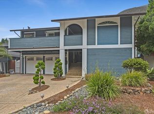 622 Big Bend Dr, Pacifica, CA 94044