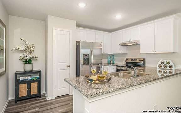 3rd image of 10719 Hernando Ct
