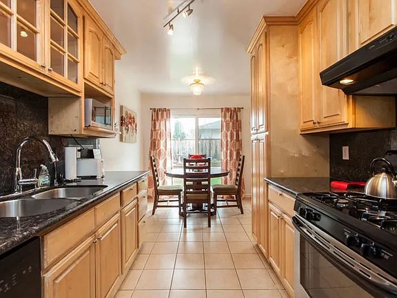 5th image of 21118 Gardena Dr #21118