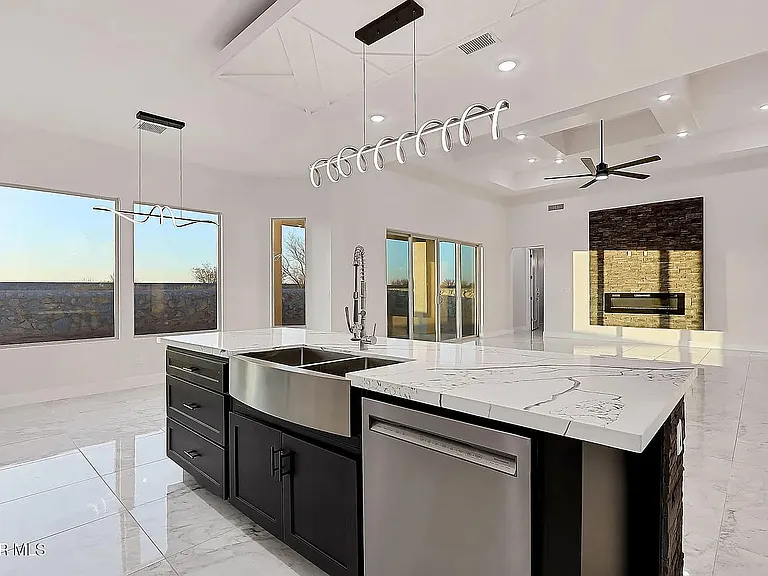 5696 Rio Bonito Cir — Photo 9